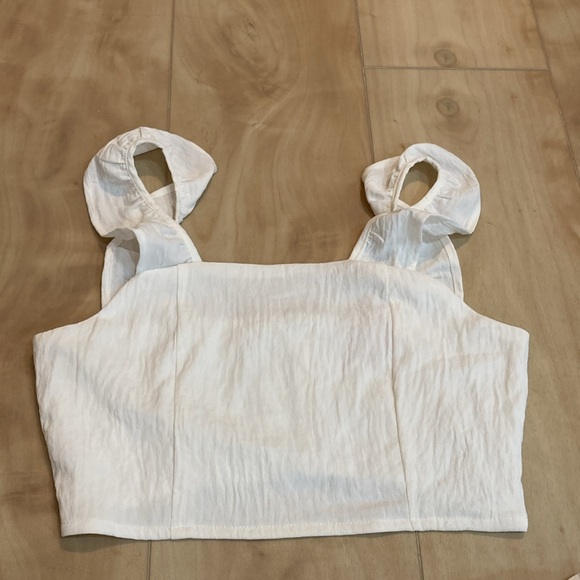 Pink Lily white out 2 piece skirt set - Picture 4 of 13